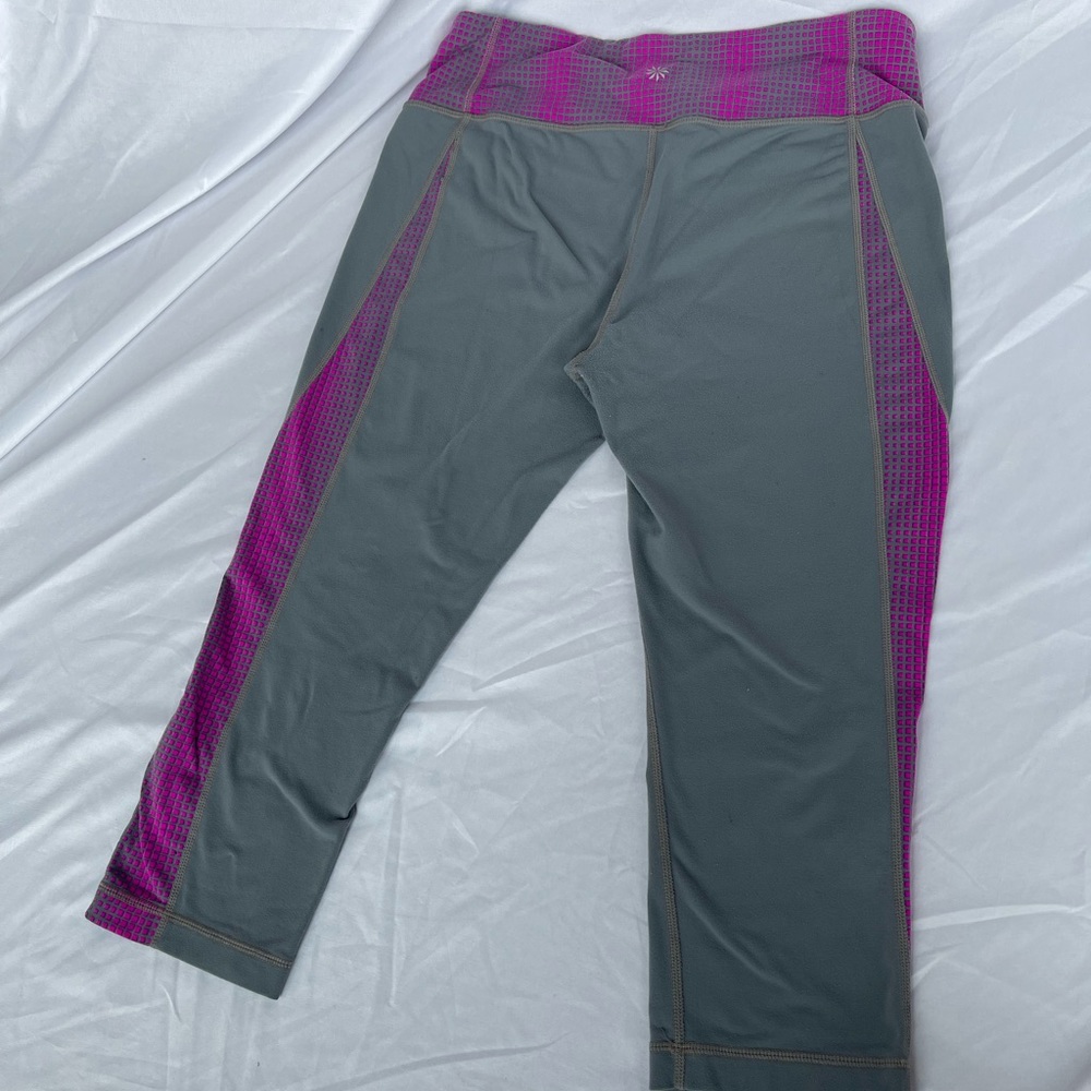 Athleta knee length leggings